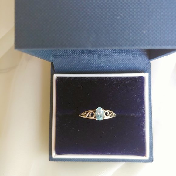 Elegant Light Blue Ring - Size 6.5 or 7 - Picture 3 of 5